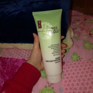 WEI EAST Advanced Hand & Body Perfection (Lotion)